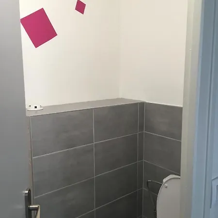 Studio Les Geants Apartment Hauterives